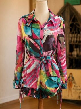 ANNES APPAREL Shorts Romper in Vibrant Abstract Print